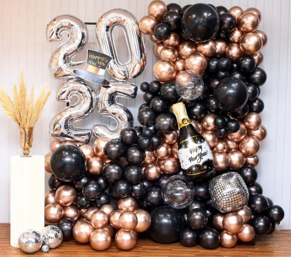 Make Your New Year Celebration Sparkle with Perfect Decor