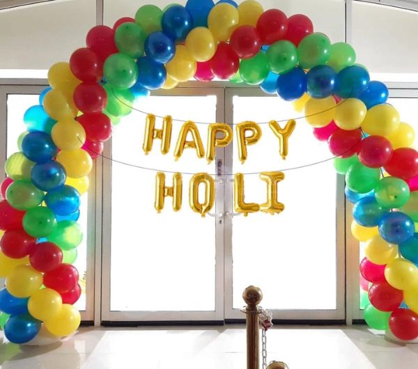 Modern Holi Decor
