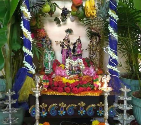 Krishna Jhula Decoration (flowers & lights)