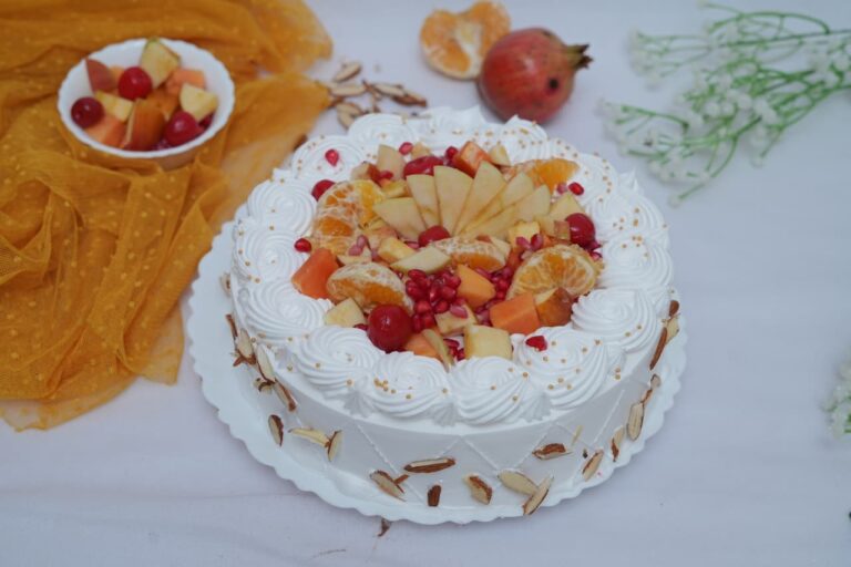 Fruit – Fresh fruit-loaded cake with light cream and seasonal fruit toppings.
