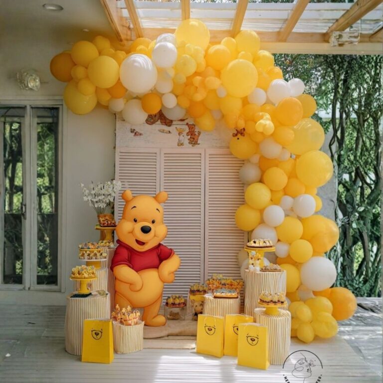 1st Birthday Boy Winnie the Pooh Theme Decoration with Balloon Arch